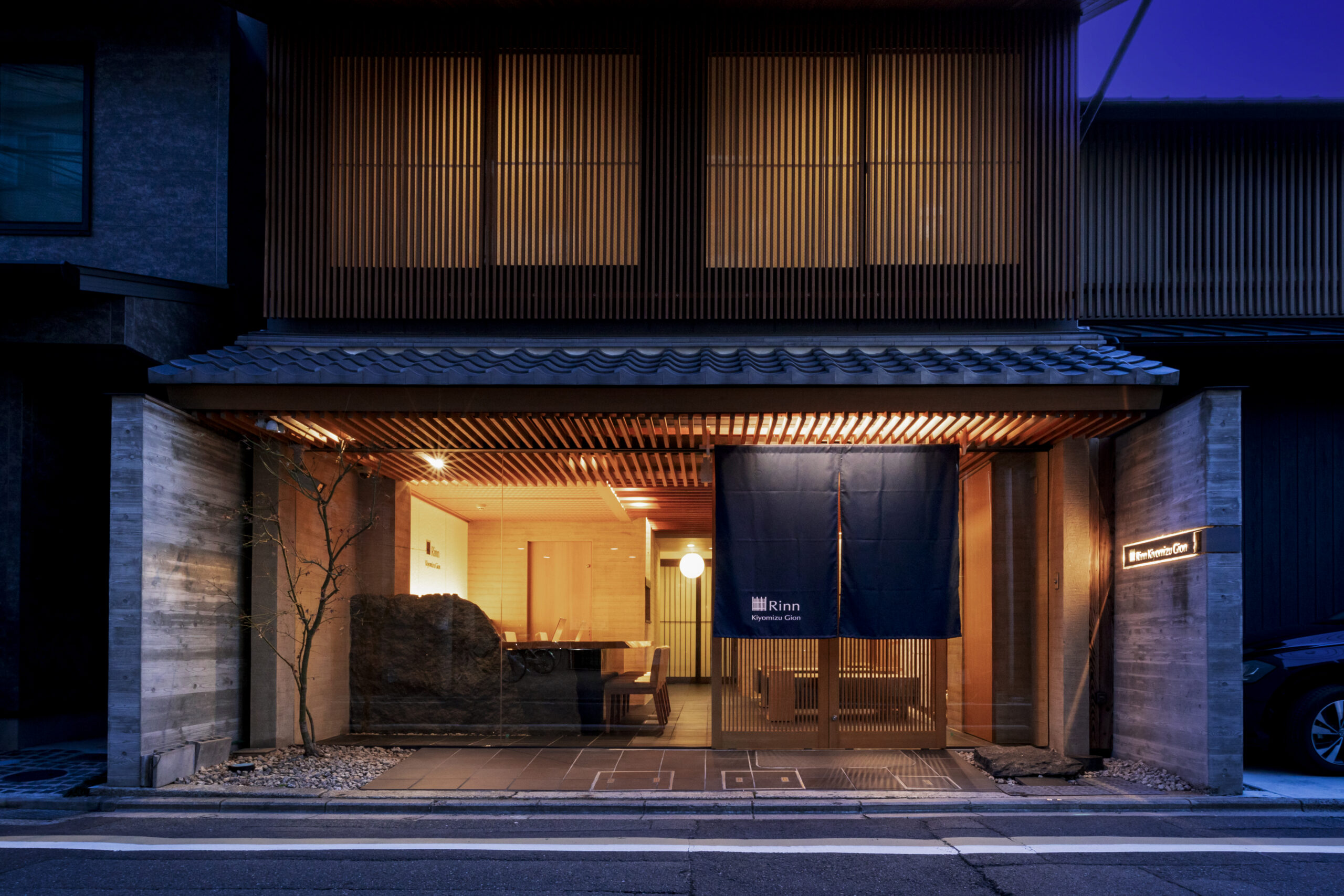 「Rinn Kiyomizu Gion」のサムネイル画像
