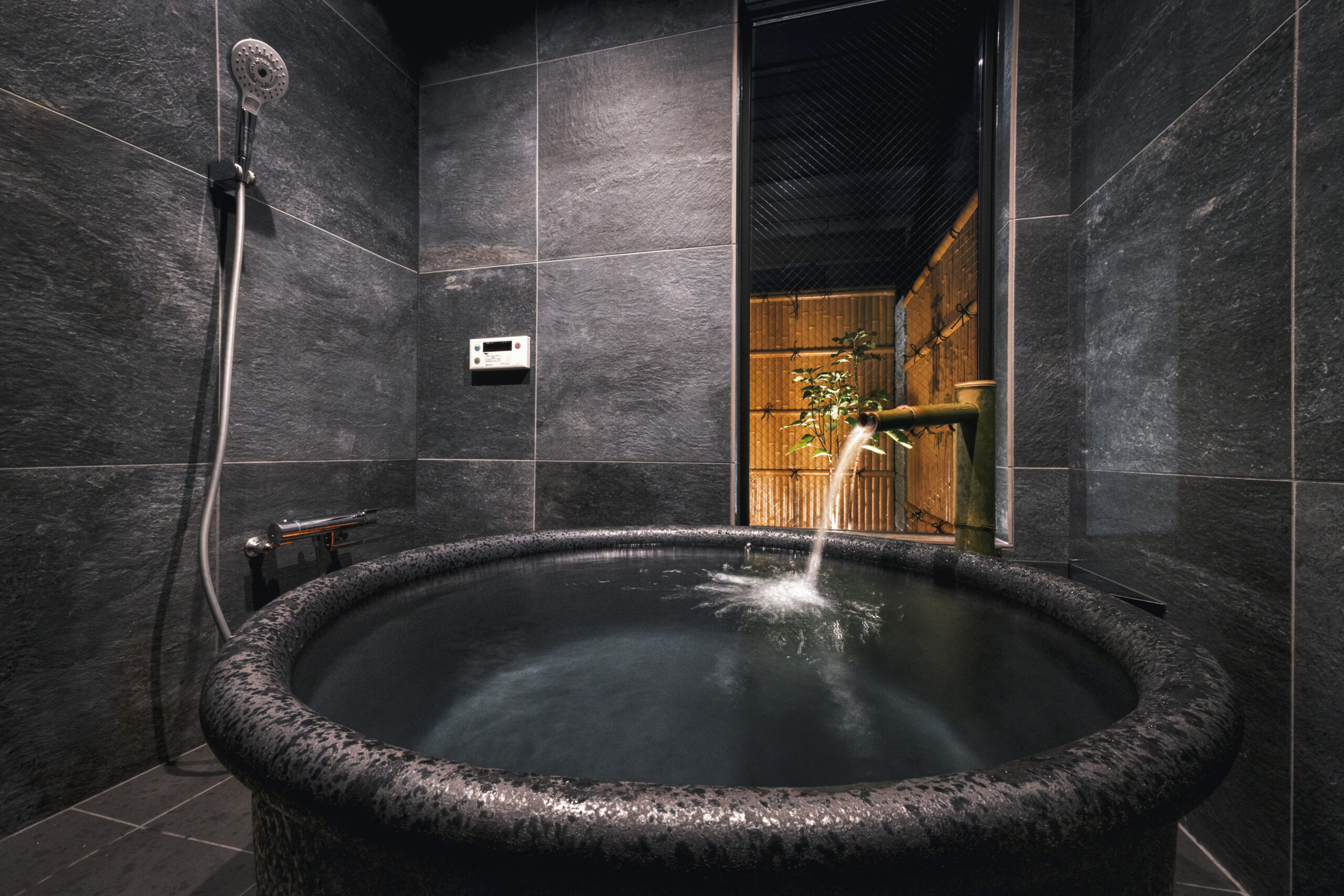 「鈴 京都 夷之町」のサムネイル画像